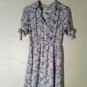 Floral tie sleeve dress